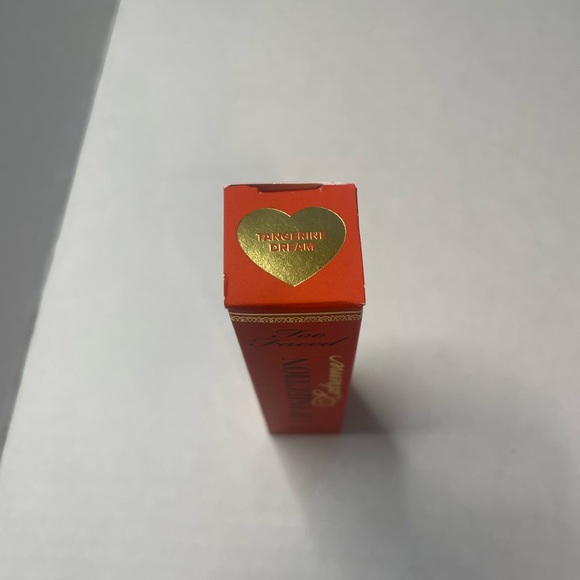 Too Faced Lip Injection Extreme - Picture 7 of 9